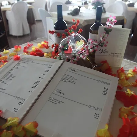 San Carlo 酒店 利尼亚诺萨比亚多罗